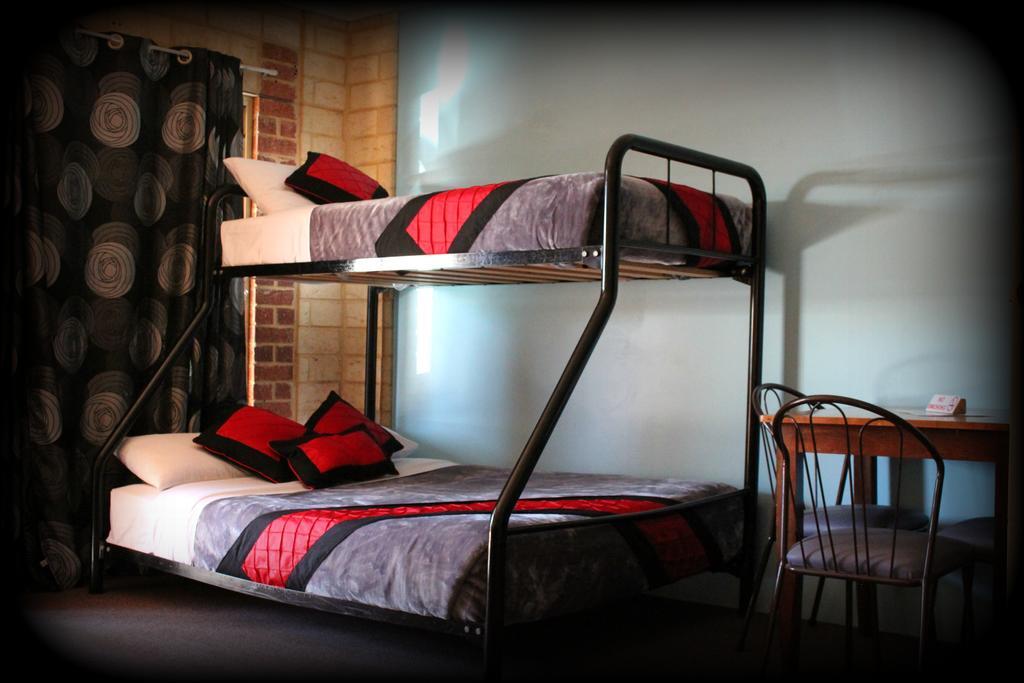 York'S Boutique Motel Εξωτερικό φωτογραφία