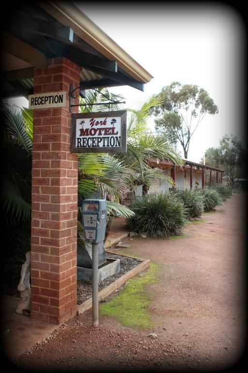 York'S Boutique Motel Εξωτερικό φωτογραφία