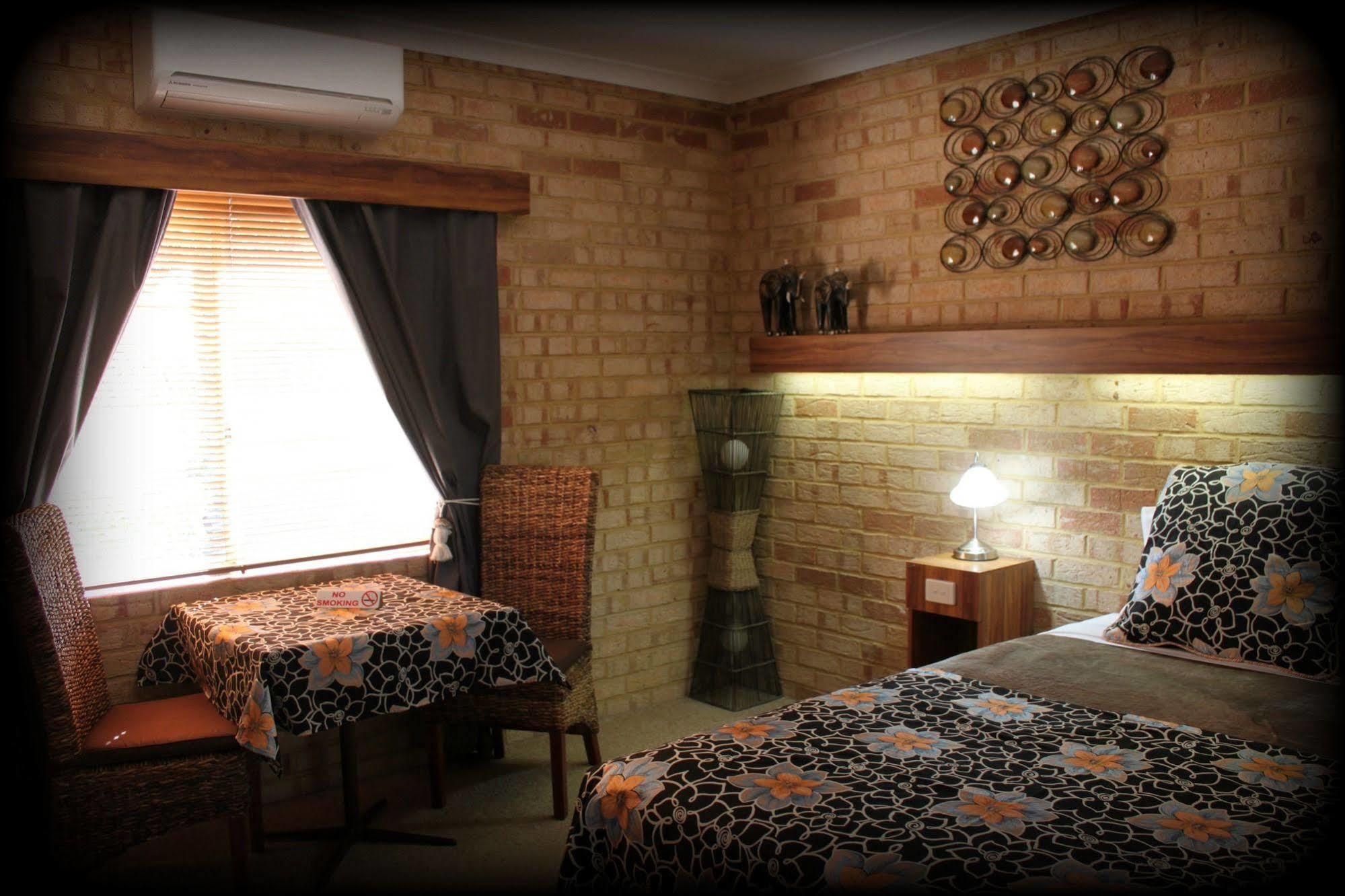 York'S Boutique Motel Εξωτερικό φωτογραφία