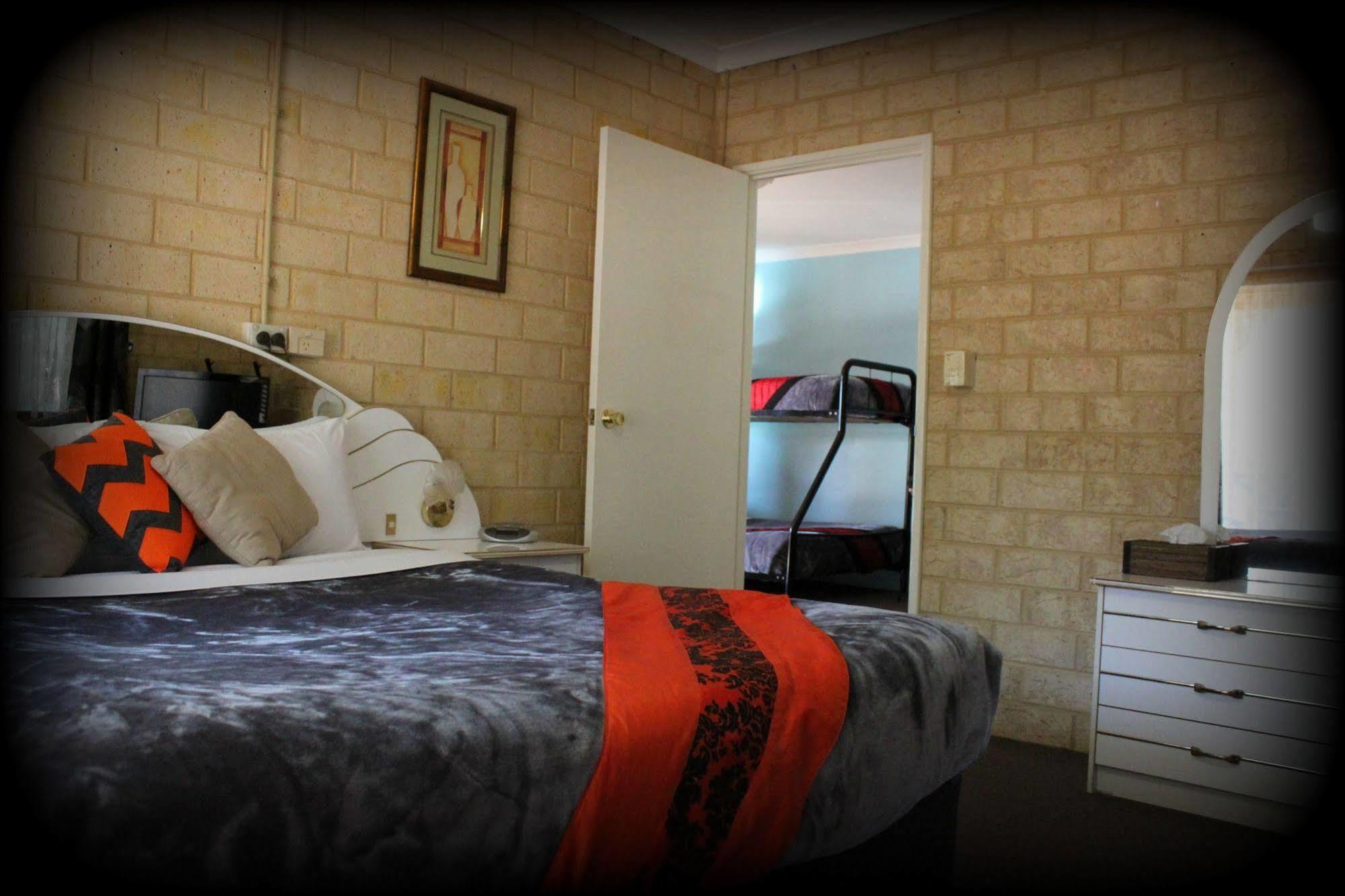 York'S Boutique Motel Εξωτερικό φωτογραφία