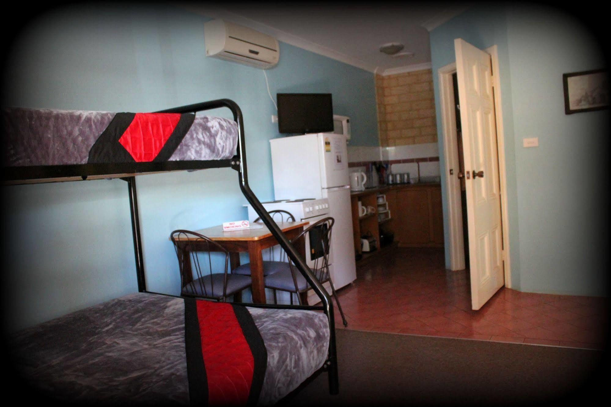 York'S Boutique Motel Εξωτερικό φωτογραφία